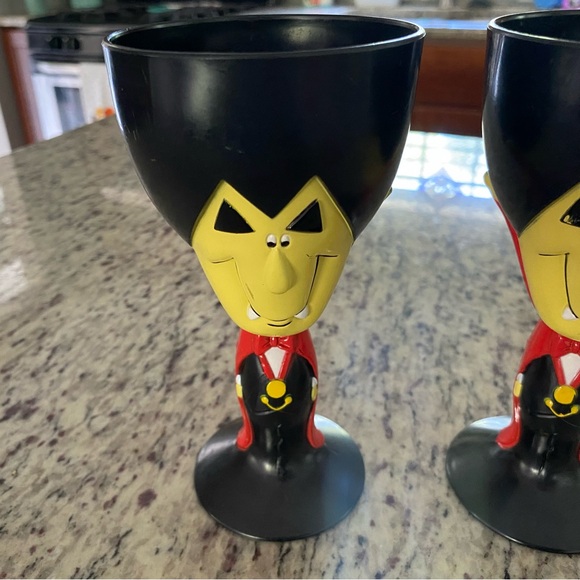 Count Dracula cups vintage tumblers goblets vampire Halloween set of 2 plastic - Picture 2 of 7